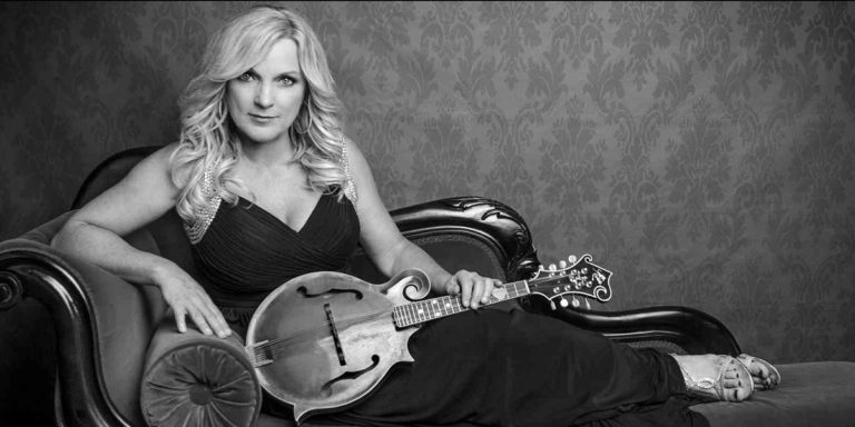 Rhonda Vincent Continues to Impress with New Music - Country Evolution