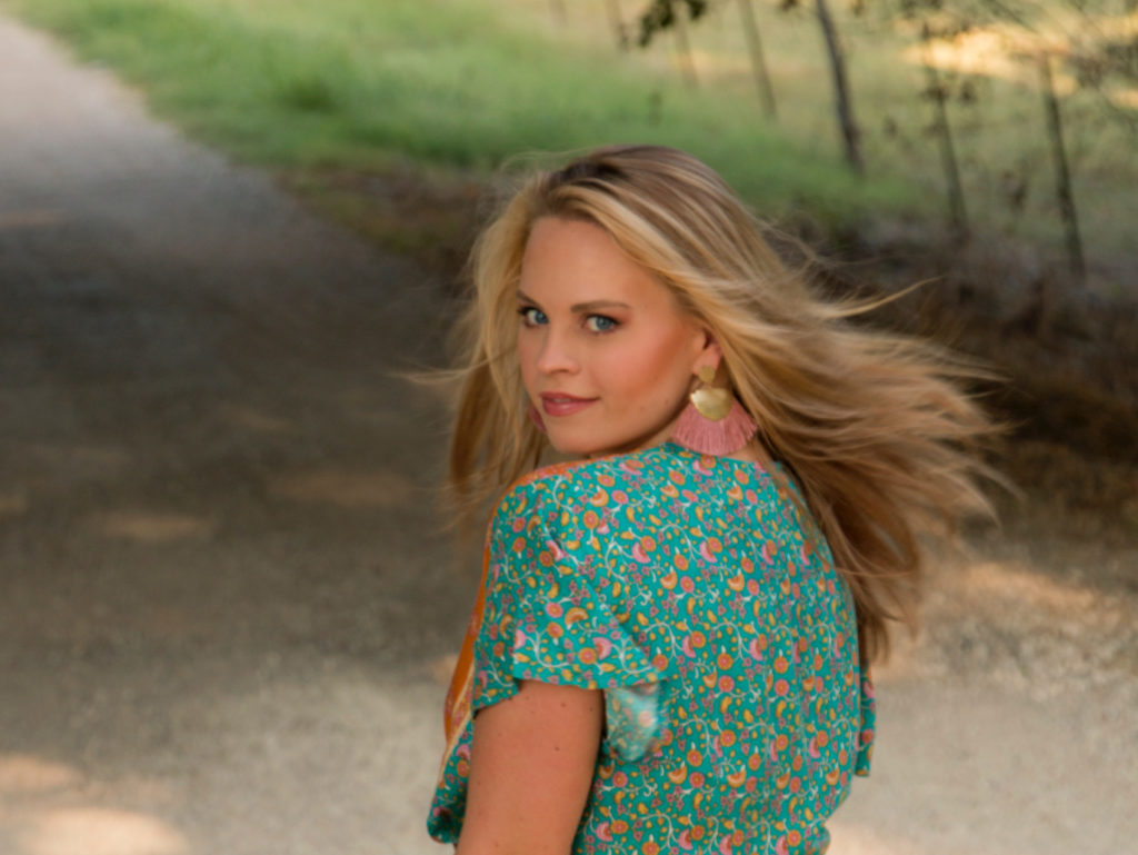 Holly Tucker - Country Artist to Watch 2022