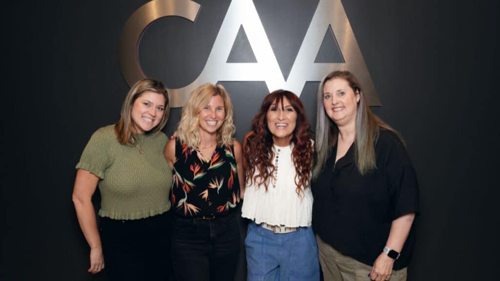 Jo Dee Messina’s ‘Bridges’ Marks Her First Album in Over a Decade as New Partnerships Signal a Major New Chapter
